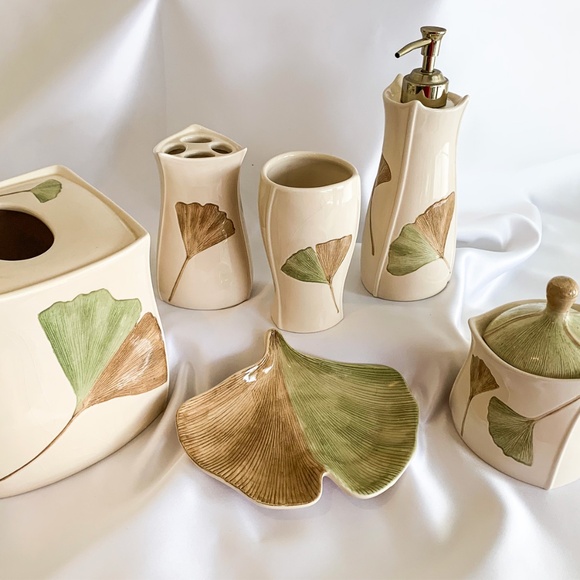 6 Piece Bathroom Accessories Set – Ginkgo Leaf Design - Picture 14 of 14